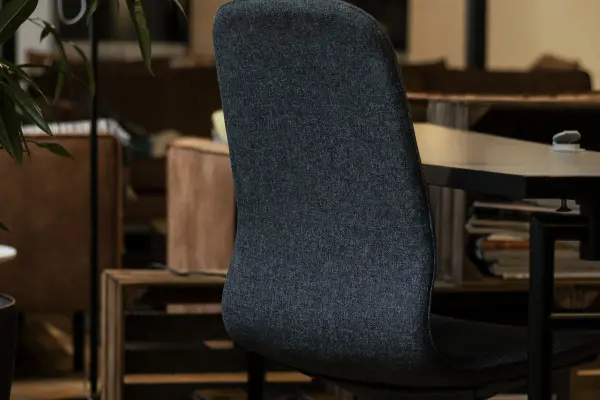 Top 5 Cadeiras Ergonômicas Ajustáveis para Pequenos Home Offices